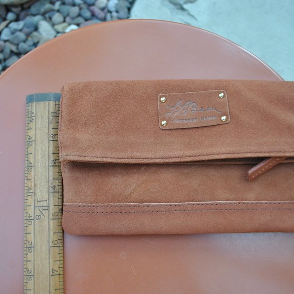 LL Bean clutch - Picture 7 of 9